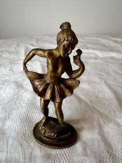 Item thumbnail for item 8be2fda1-59b0-4f62-9d53-dbec1ee818b9