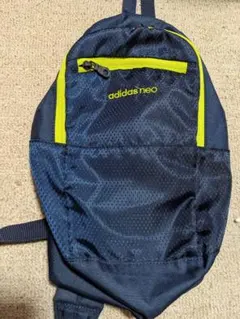 adidas neo ボディバッグ 子供用リュック