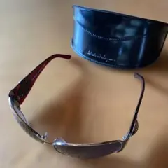 Ferragamo レッドフレーム サングラスのサムネイル