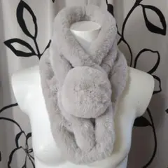 グレー ファー スヌード ポンポン付き