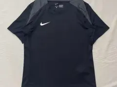 Nike ブラック Tシャツ