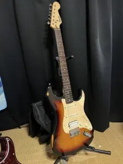 Squier Stratocaster サンバースト エレキギター 本体のサムネイル