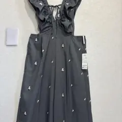 ♡しまむら♡フラワー刺繍　オールインワン　サラッと　Ｍのサムネイル
