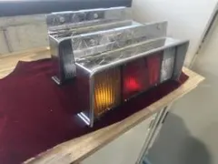 メ*1様 キャンター テール ボックス ウロコ デコトラ - メルカリ