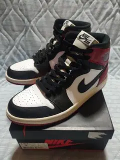 AIR JORDAN 1 RETORO HIGH OG Black Toe