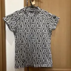 マスターバニーエディション　半袖モックネックシャツ　ロゴ総柄　白黒のサムネイル