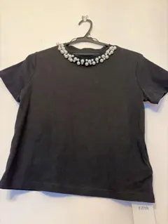 fifth ビーズ装飾 ブラック Tシャツ Mサイズのサムネイル