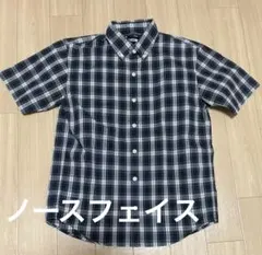 The North Face 半袖チェックシャツ ネイビーとホワイト