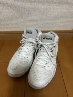 アシックスバスケシューズ　23センチ