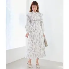 新品タグあり マジェスティックレゴン バックレースアップ花柄ワンピース