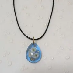 ハンドメイドレジンペンダント