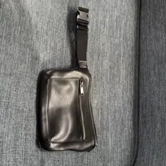 ZARA 黒 ボディバッグ・ウエストポーチ