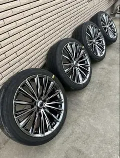 RAYS VERSUS STRATAGIA VOUGE 20インチ即購入❌