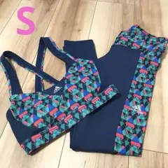 新品未使用 adidas ランニングウェア S
