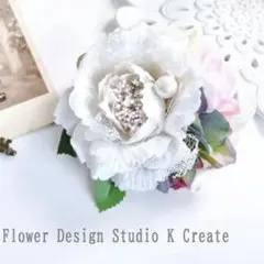 結婚式・卒業式・入学式に♡パールとレースの白い薔薇のコサージュ 　白い薔薇　白