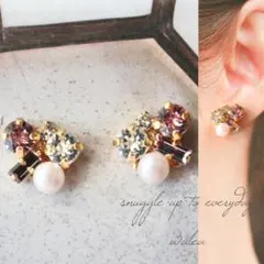 きらめくビジューとパールのイヤリング　ピアス