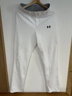 Under Armour ホワイト ユニフォームパンツ