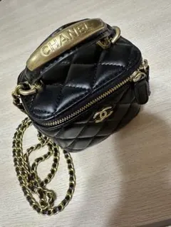 《超激レア✨》CHANEL ブラックキルティングショルダーバッグのサムネイル