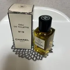CHANEL Eau de Toilette N°19 60ml