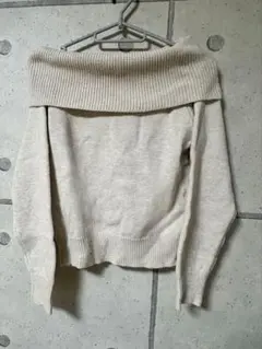 新品未使用　オフショルニット