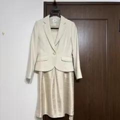 レディーススーツ　3点セット　9号