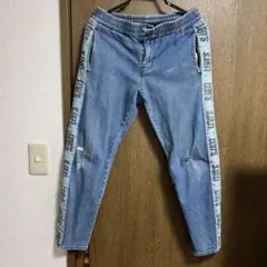 LEVIS ライトブルーデニムパンツ