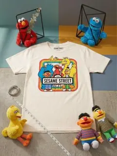 セサミストリート 半袖 Tシャツ プリントTシャツ バックプリントのサムネイル