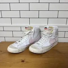 NIKE Blazer Mid '77 ホワイト/ピンク