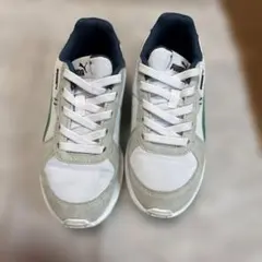 Puma スニーカー ホワイト/グレー/グリーン　21センチ