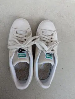 PUMA スエードスニーカー