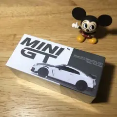 MINIGT　No.1045　Nissan　GT-R　Nismo　2024