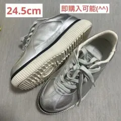 美品Onitsuka Tiger シルバー スニーカー