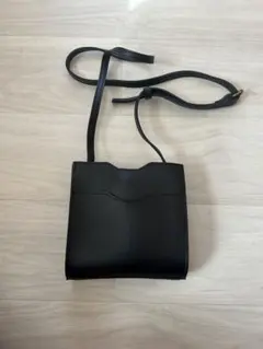 ブラック ショルダーバッグ サコッシュ