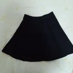 UNTITLED 黒 フレアスカート サイズ3