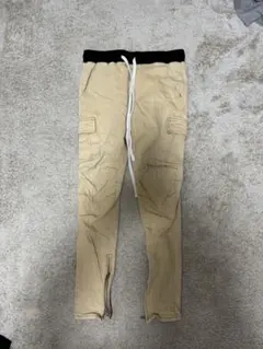 ベージュ カーゴパンツ スリムフィット mnml