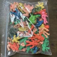 カラフルミニフィギュアセット54体