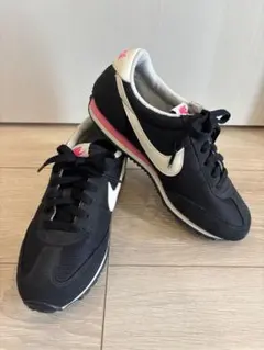 NIKE スニーカー 23のサムネイル
