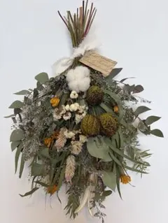 コットンフラワーとフウセントウワタのスワッグ　ドライフラワースワッグ