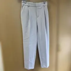 未使用タグ付き ライトベージュ スラックス