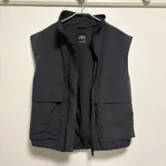 【ZARA】ナイロンベスト（ダークグレー）