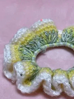 フリルデザイン編み物シュシュ・手編み