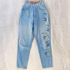 Item thumbnail for item c0a133de-7ff7-4014-80df-9a232daf82d7