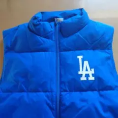 LAロゴ刺繍 ダウンベスト 青（中綿）