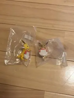 一番くじ　街歩きちらりんフレンズ　イーブイ、サンダース