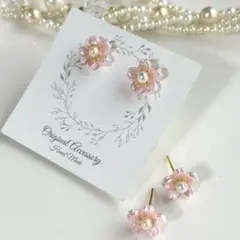 ピンク桜のスタッドピアス