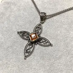 シルバーカラーオレンジビジューフラワークロスエスニック十字架ロザリオネックレス