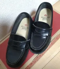 ローファー