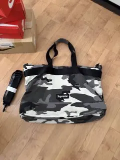 Supreme ダッフルバッグ カモフラージュ柄のサムネイル