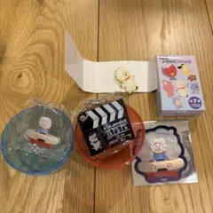 BTS BT21 RJ つながるチャーム、ノベルティシール、ピンバッジなど