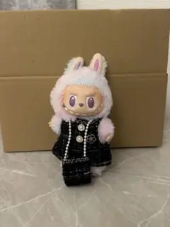 LABUBU ラブブ　黒コート付き